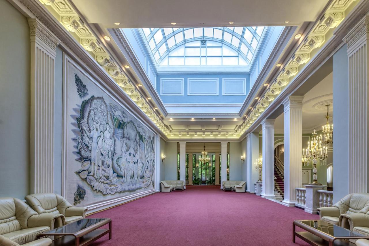 مينسك Vip Apartments Dipservice Hall المظهر الخارجي الصورة