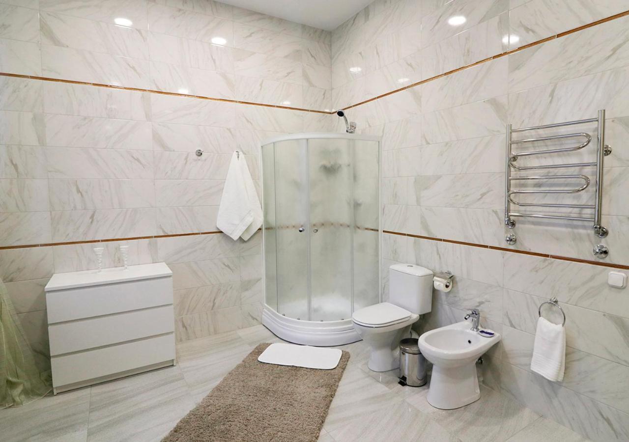 مينسك Vip Apartments Dipservice Hall المظهر الخارجي الصورة